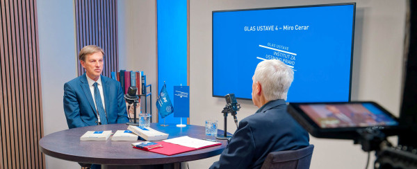 20260421 095516 resize